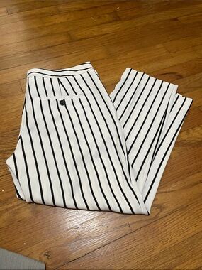 Banana Republic White Pants with Black Vertical Stripes - Cropped Ankle